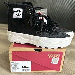 Vans Sentry WC Wafflecup in Crushed Velvet, 6-6.5